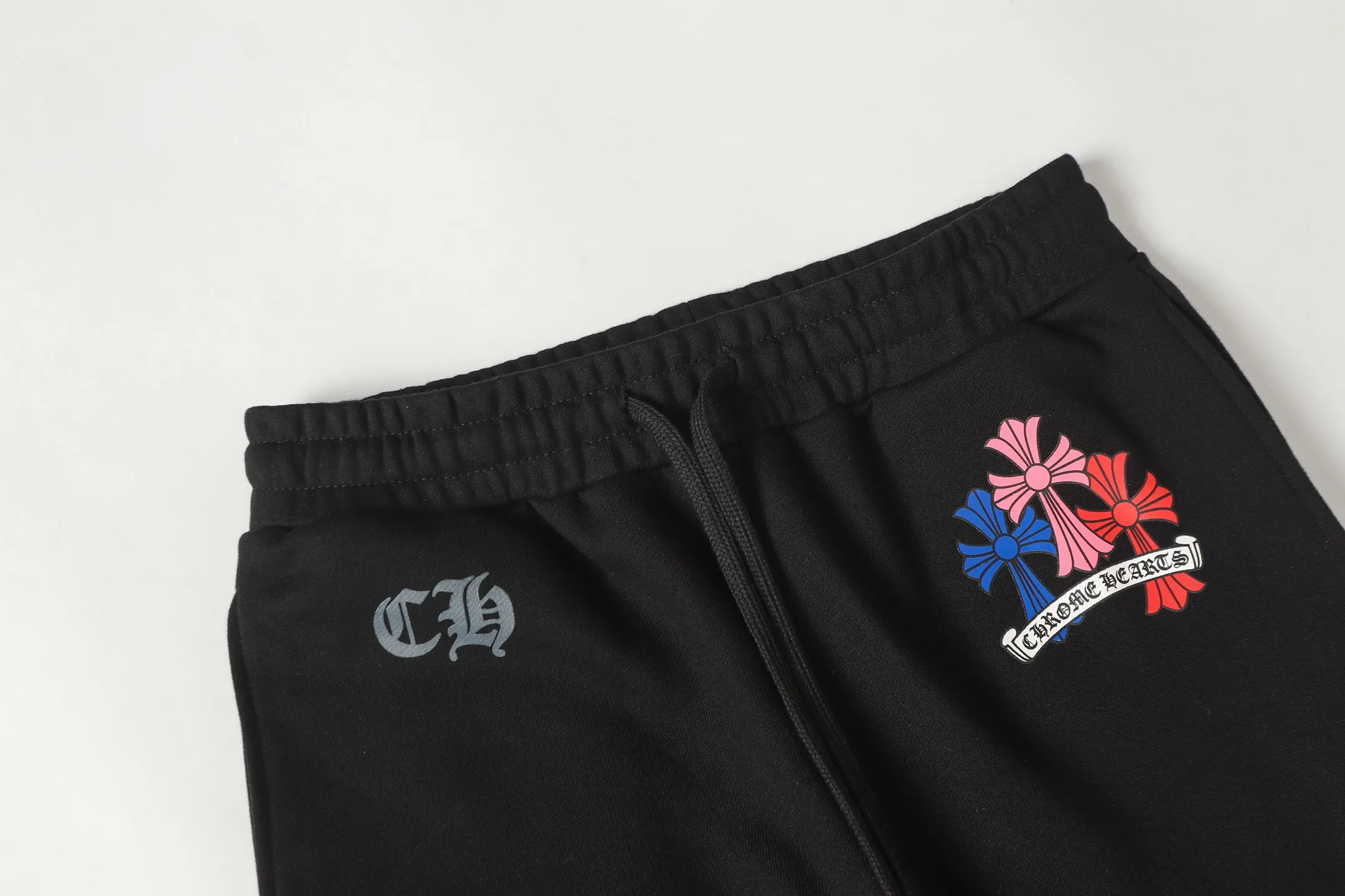 P270 #W5005 cross-border model, quality-conscious people please do not place an order -Chrome Hearts/Chrome Hearts colorful Sanskrit letter printed trousers, casual trousers and sweatpants -High weight, high density and high quality. The wool is soft, delicate and skin-friendly. It feels soft and silky. It has excellent warmth and skin-friendly properties.